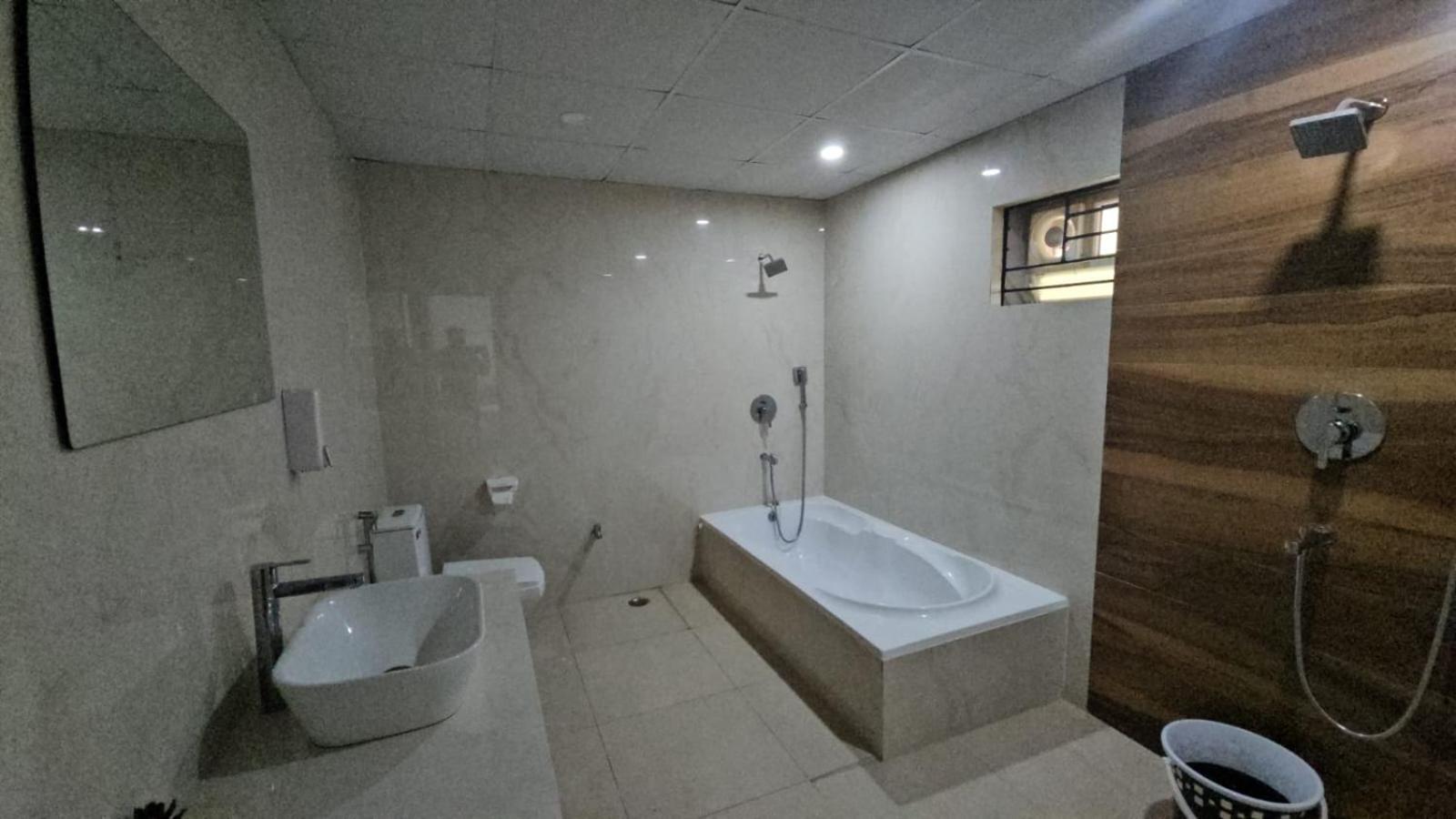 Bed and Breakfast The Nest Bhubaneswar Exterior foto