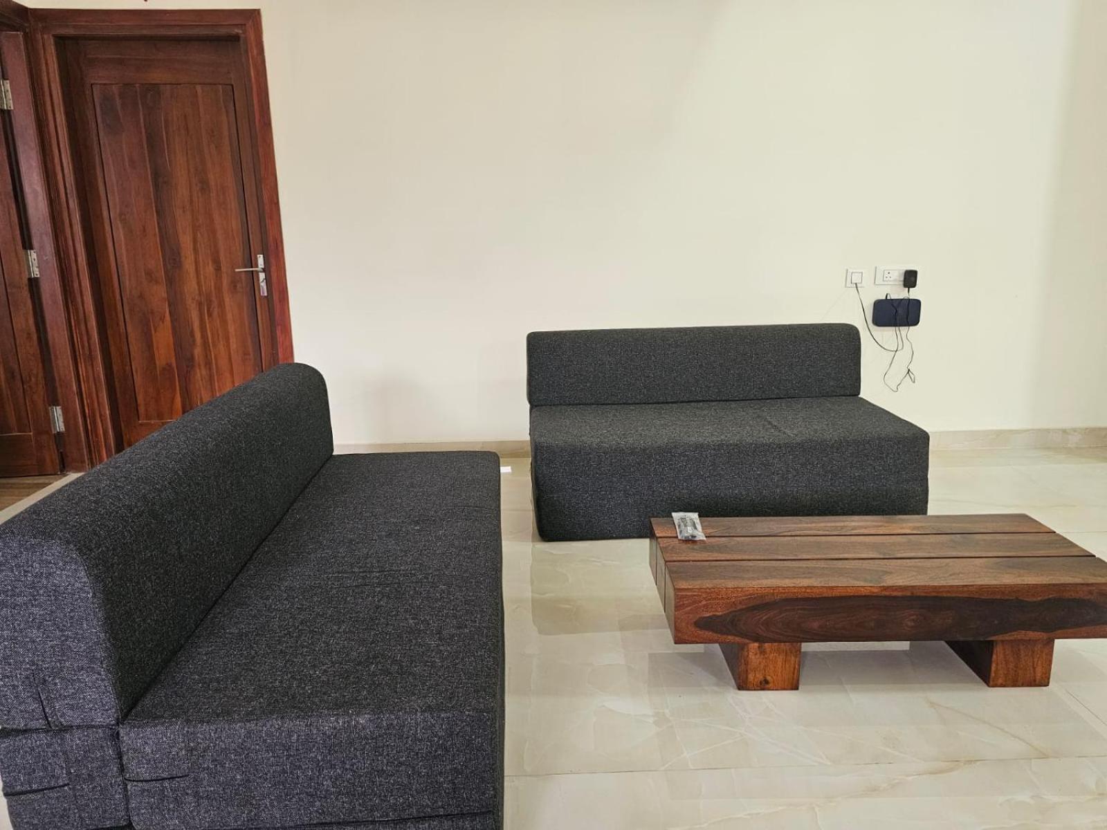 Bed and Breakfast The Nest Bhubaneswar Exterior foto